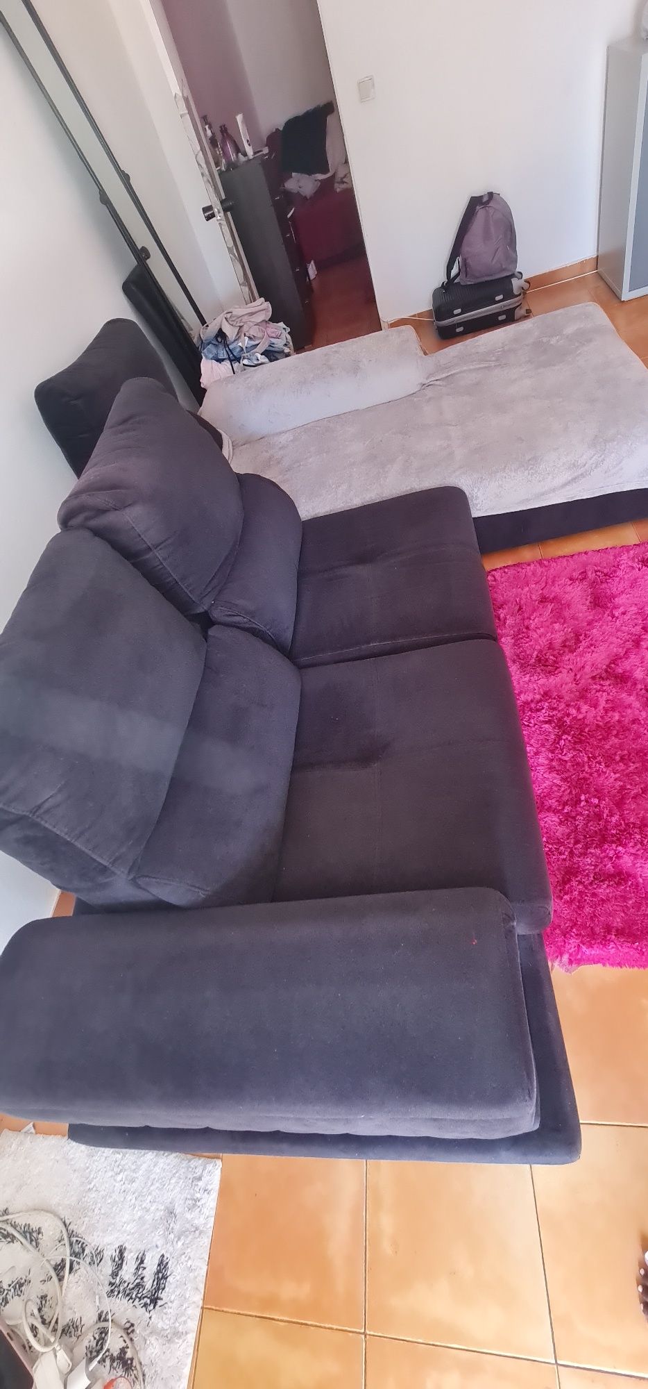 Estou a vender porque vau viver em Lisboa tenho que intregar a casa
