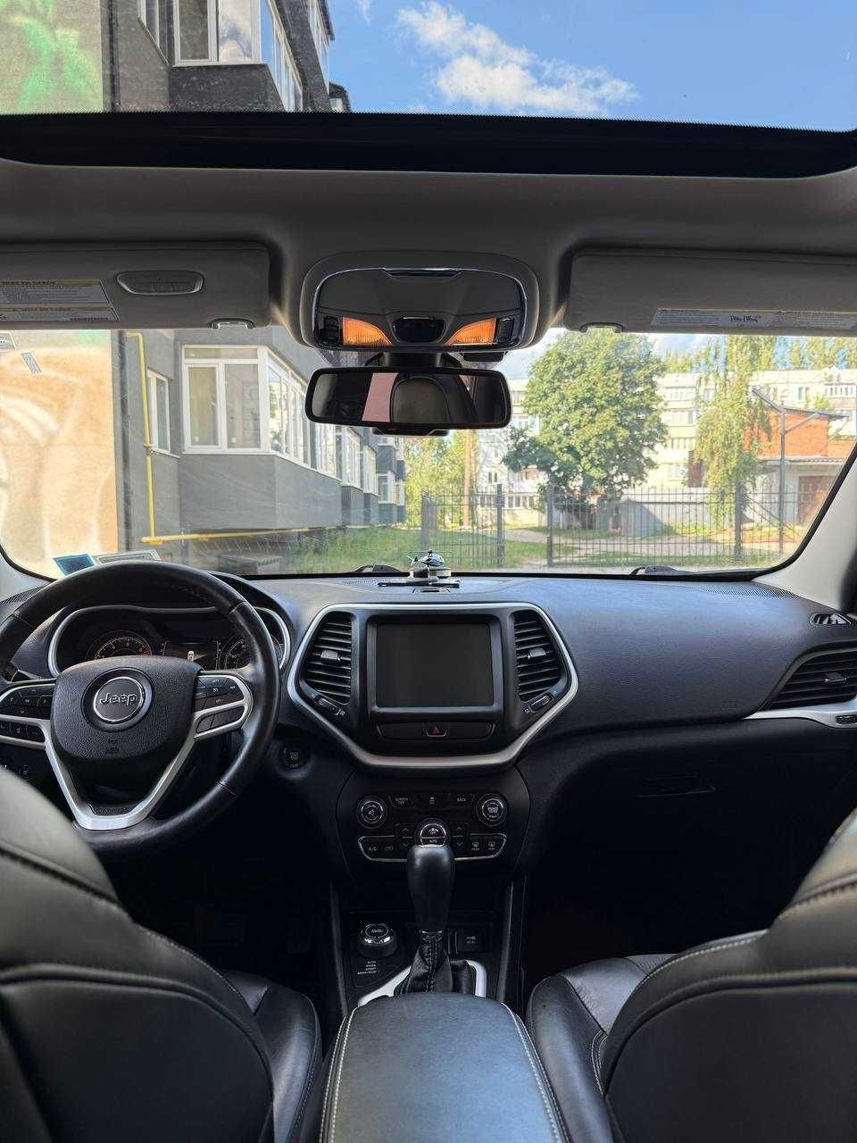 Продам Jeep Cherokee 2018 рік