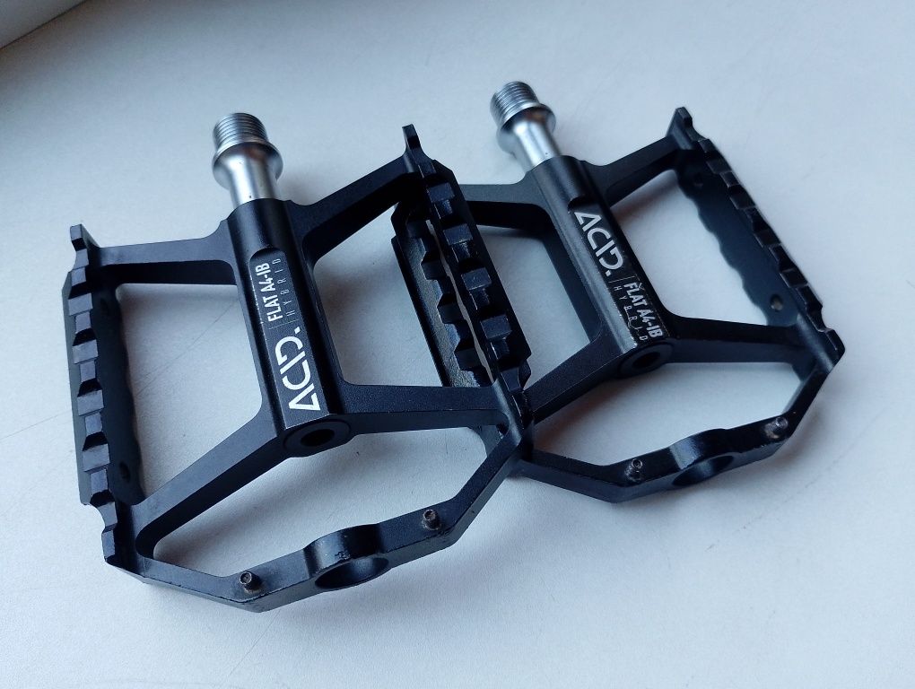 Ультра легкі педалі ACID FLAT A4-IB Hybrid ( Cube) RaceFace CHESTER