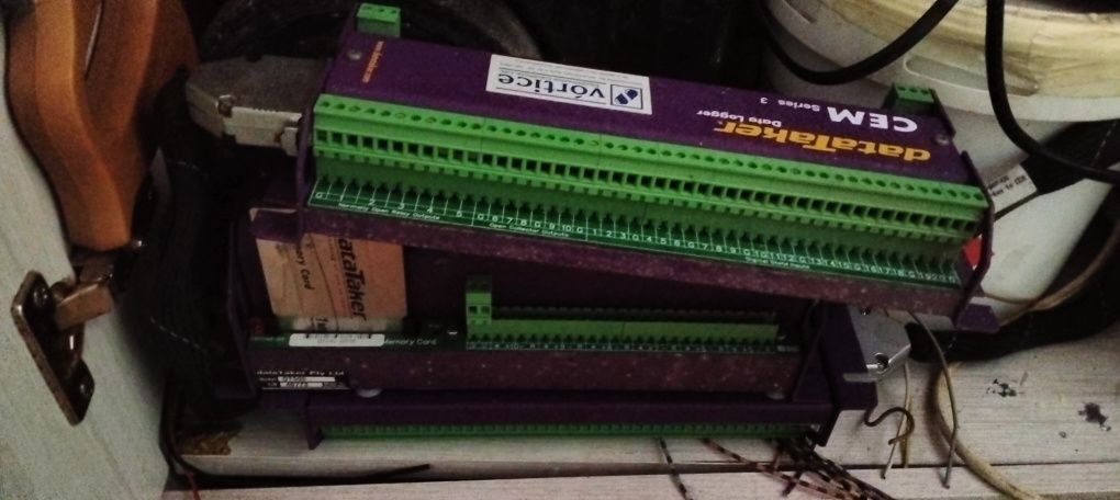 Vendo barato. Registrador de dados.