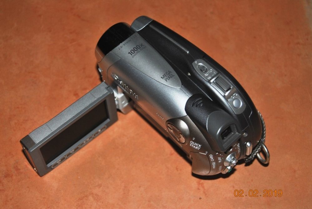 Máquina de filmar Canon Camcorder DC 230