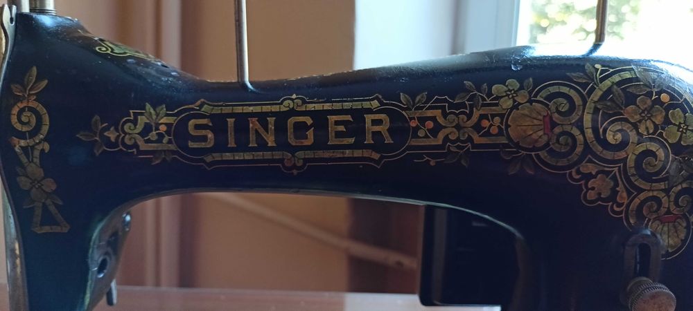maszyna do szycia Singer z szafką, antyk