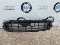 Audi Q8 4M підрешітник центральний ауді ку8 підрешітник