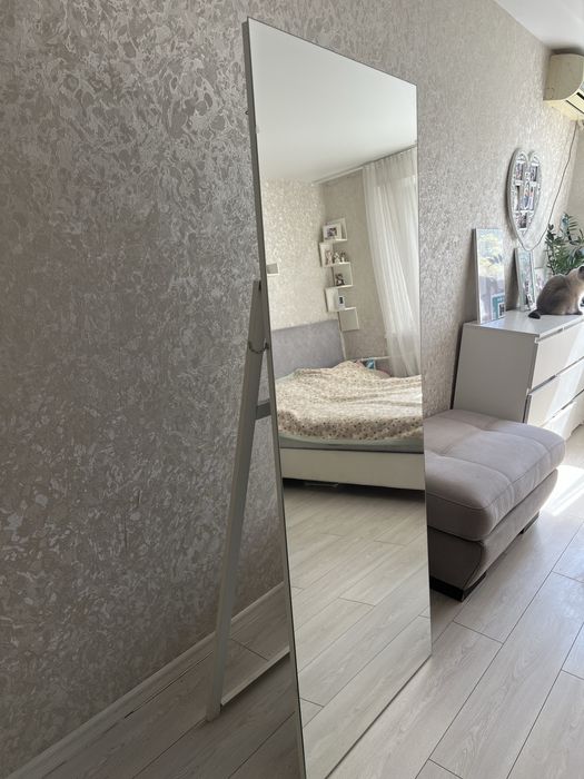 Дзеркало напольне