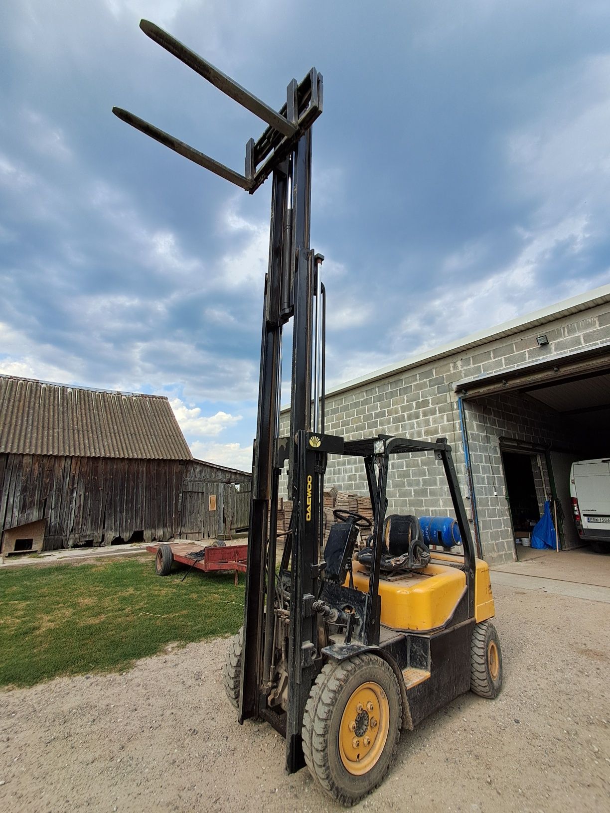 Wózek widłowy DAEWOO GWSE-3 | 3T | LPG | przesuw boczny | widły 1250mm