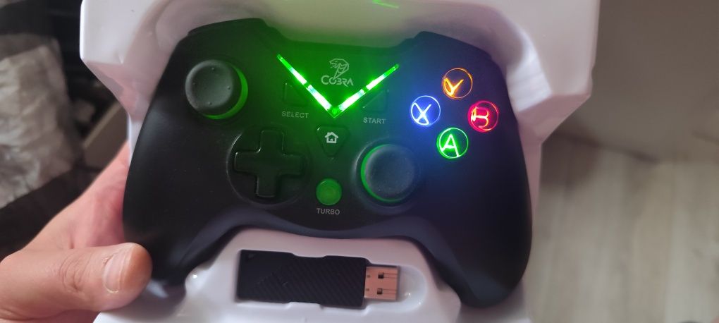 pad Xbox one bezprzewodowy podświetlane przyciski