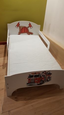 Łóżko dziecięce 140x70 cm z materacem