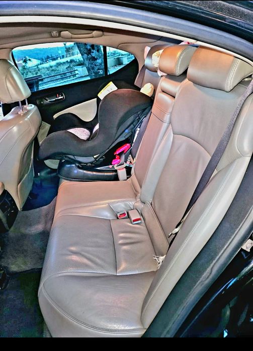 Lexus is 220D ful extras