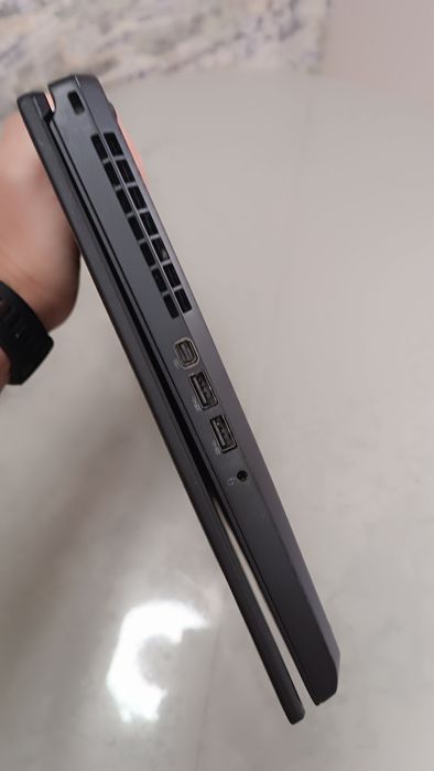 Lenovo ThinkPad P52 – i7-8850H, 16 ГБ RAM, Quadro P1000, SSD 704 GB