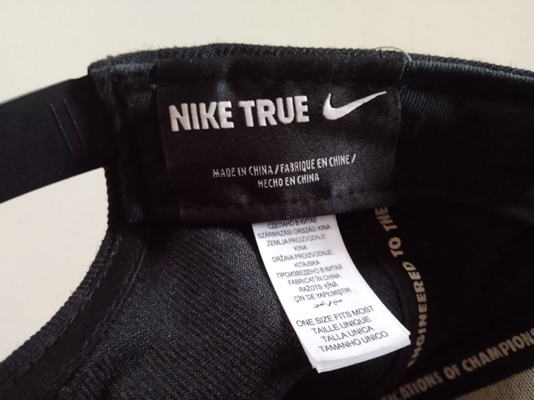 Czapka z daszkiem Nike rozmiar M/L