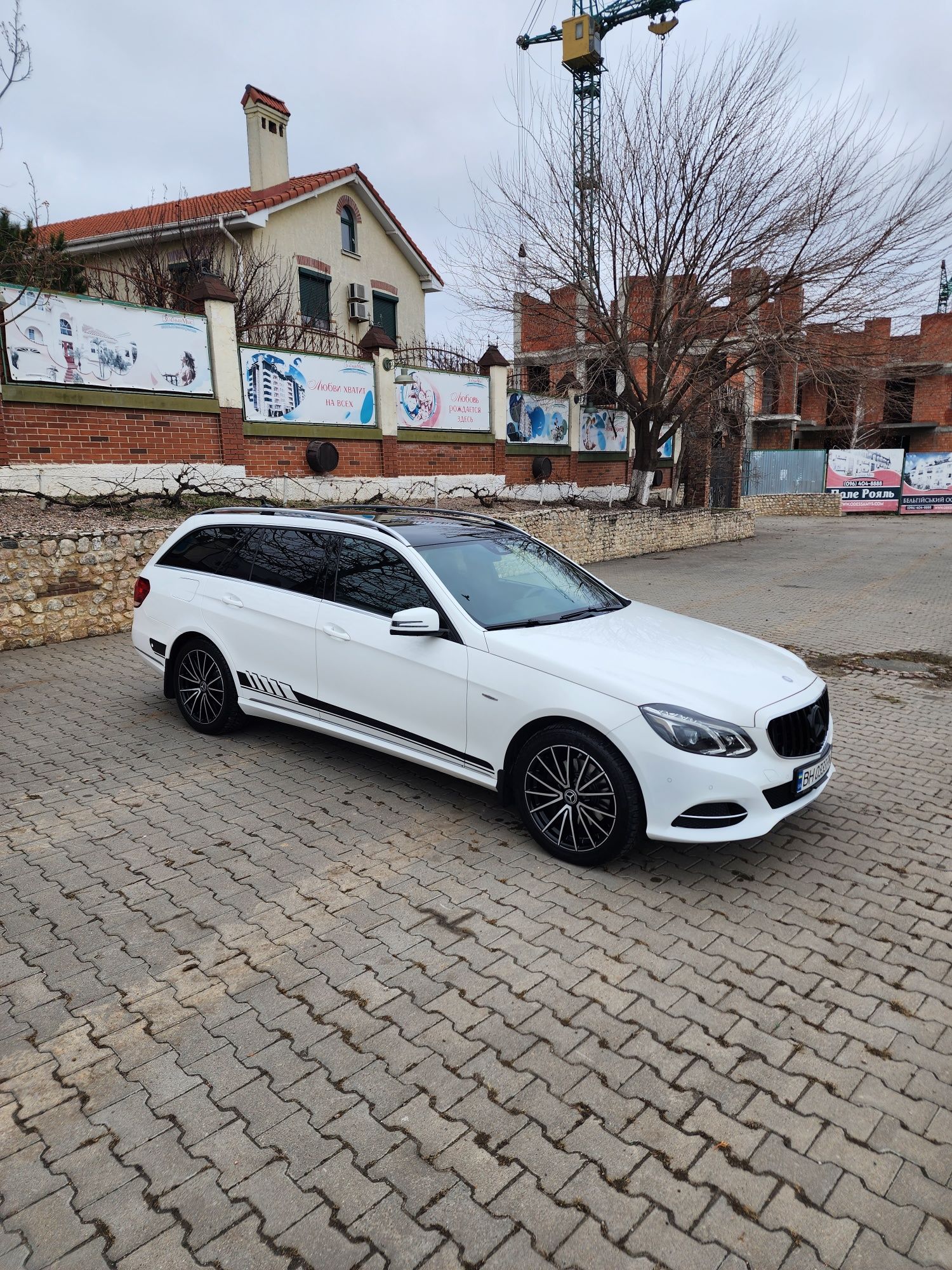 Продам Mercedes E250 4 matik