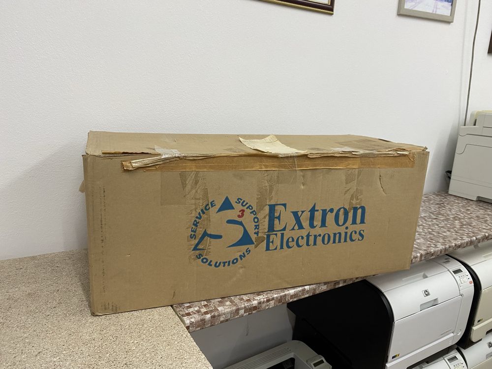 Колонки , 4 стельові гучномовці Extron SI 3C LP