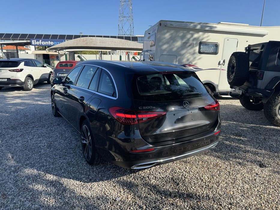 Mercedes-Benz C300e 313cv Avantgarde  – Junho 2023 | IVA Dedutível