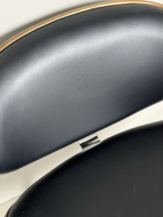 Шкіряне дизайнерське крісло