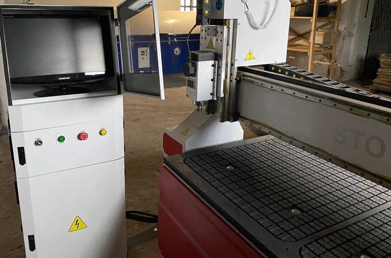 Фрезерно гравірувальний верстат з ЧПУ StoCNC 1530