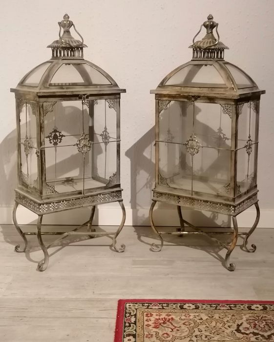 Par de Lanternas de chão ou suspensão. Luís XV. Metal Vidro Velas.