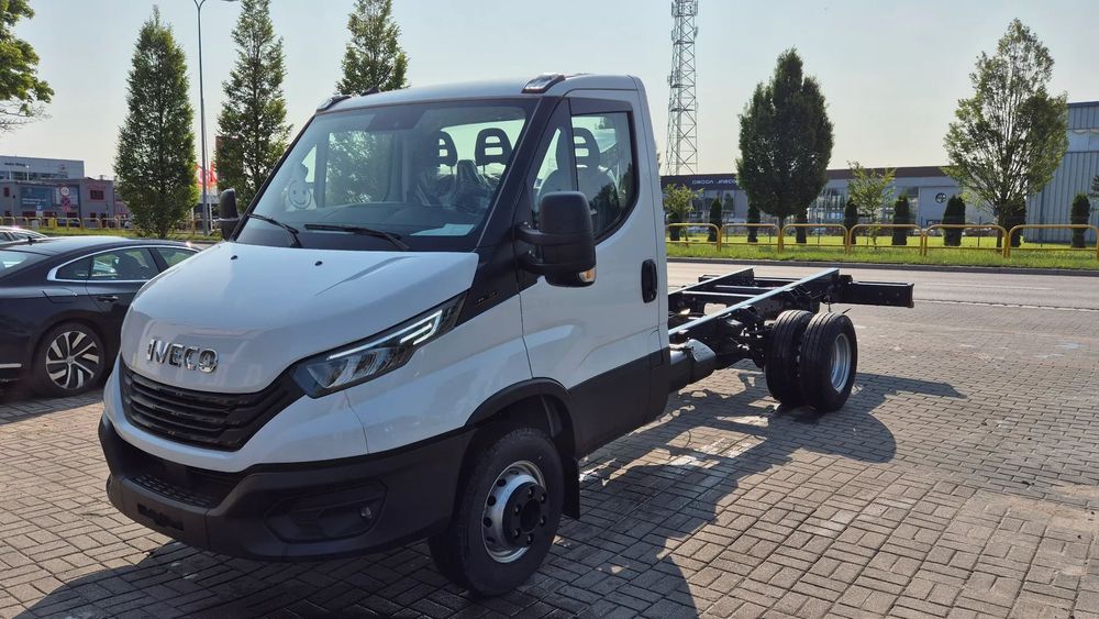 Iveco 70C18  Iveco Daily 70C18. Nowe. Fabryczna przystawka odbioru mocy