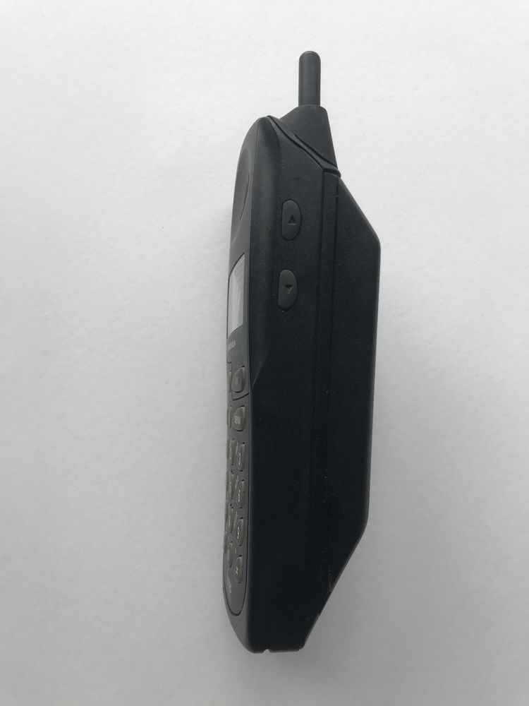 Telemóvel Motorola antigo (usado)