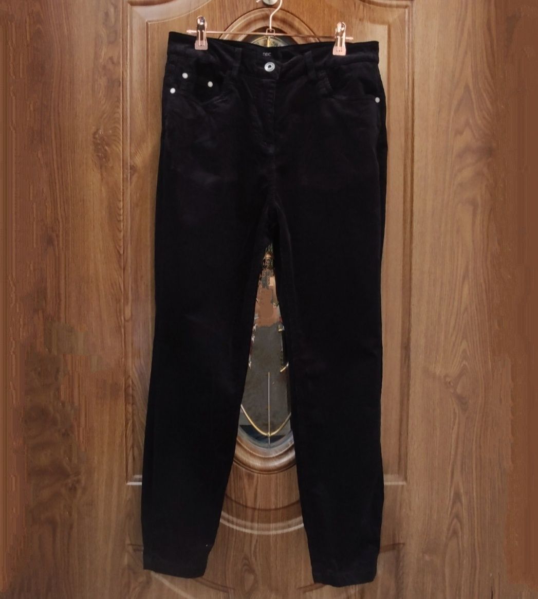 Czarne sztruksowe spodnie skinny z wysokim stanem Next rozmiar 40