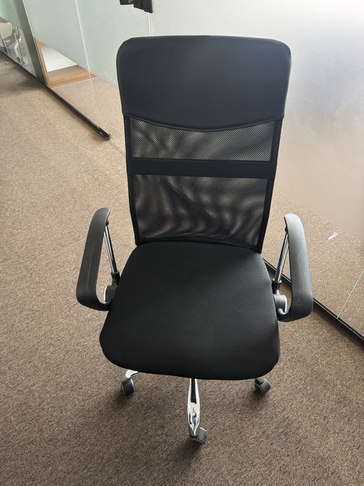 Cadeira de escritorio nova