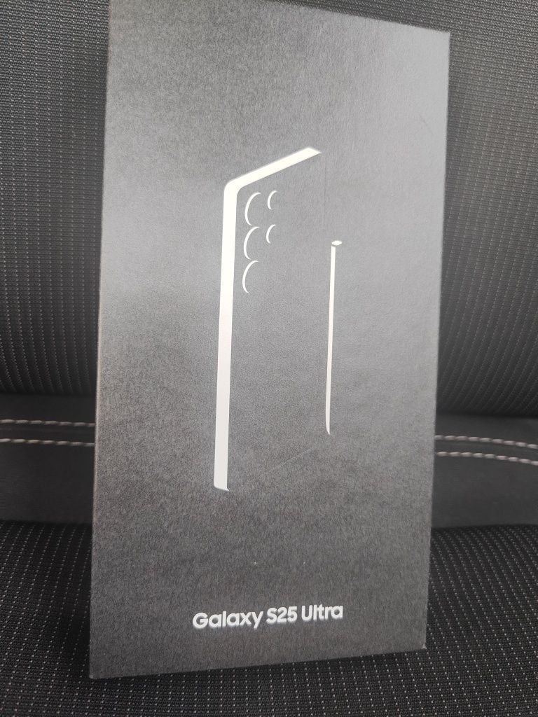 Samsung S25 ultra selado