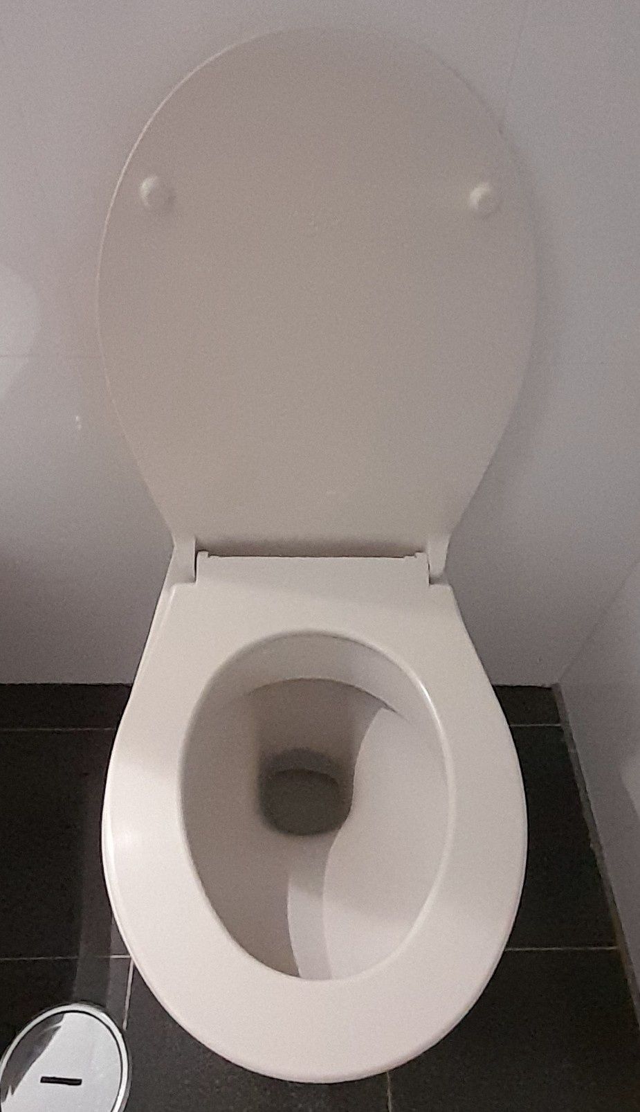 Retrete com assento e bide com torneira Dibagio