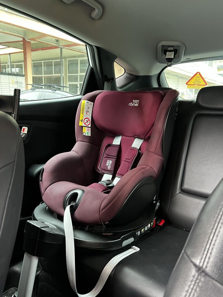 Fotelik samochodowy Britax Romer Dualfix M i-Size