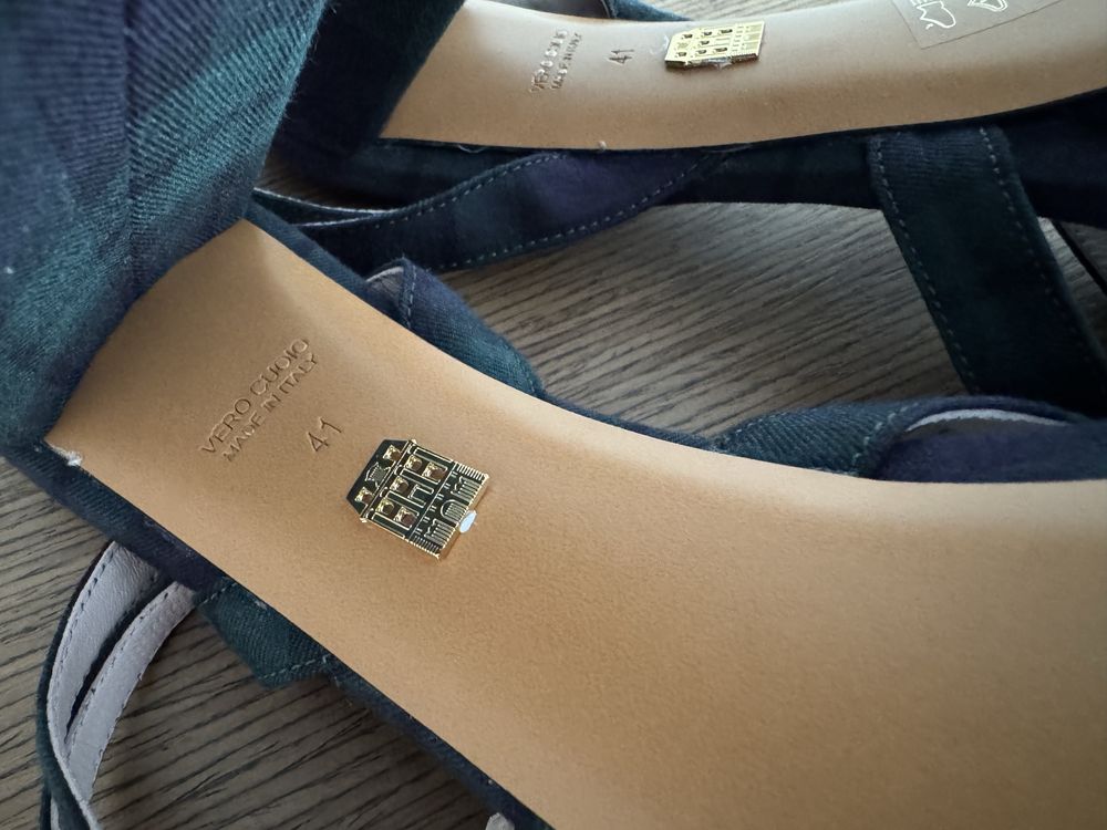 Buty, sandały na wysokim obcasie, słupku, platformy