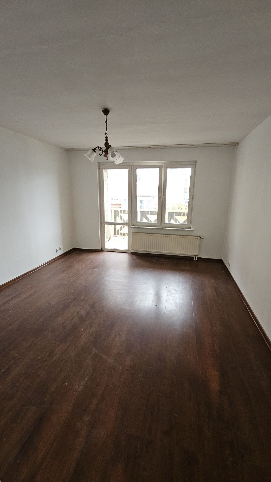 Sprzedam mieszkanie 1 pokojowe 38m² wysoki parter