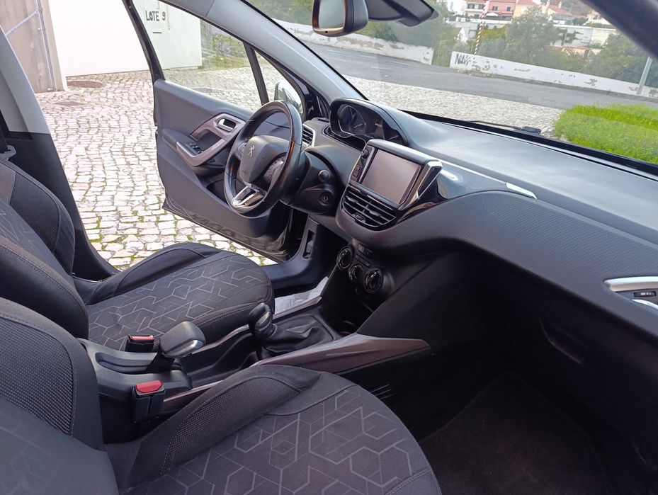 Peugeot 2008 PureTech Style 1.2  82 cv NACIONAL