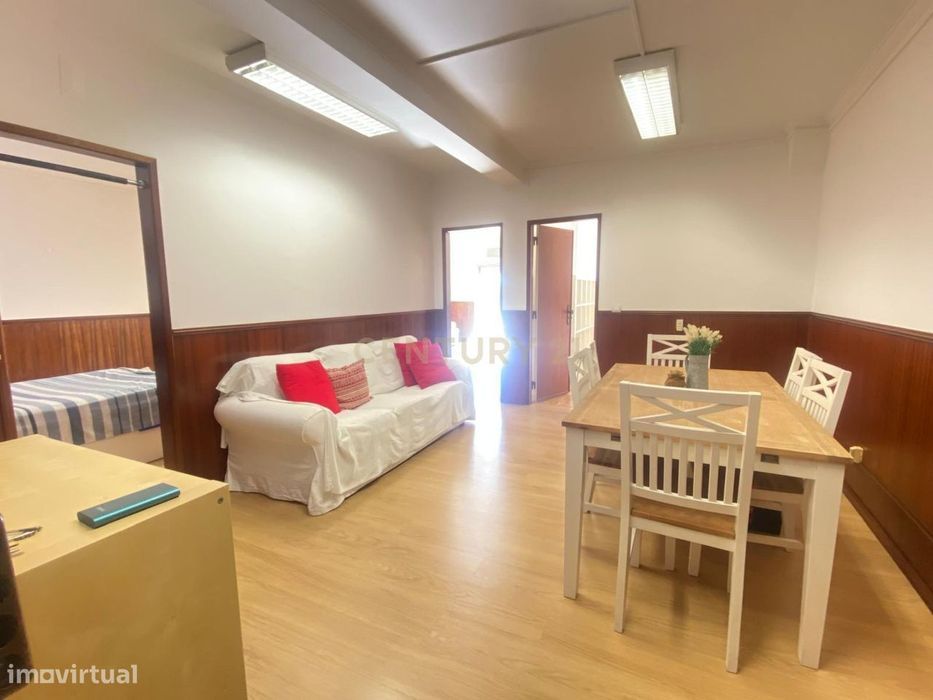 Apartamento T0 (88 m²) com terraço – Próximo de Cascais