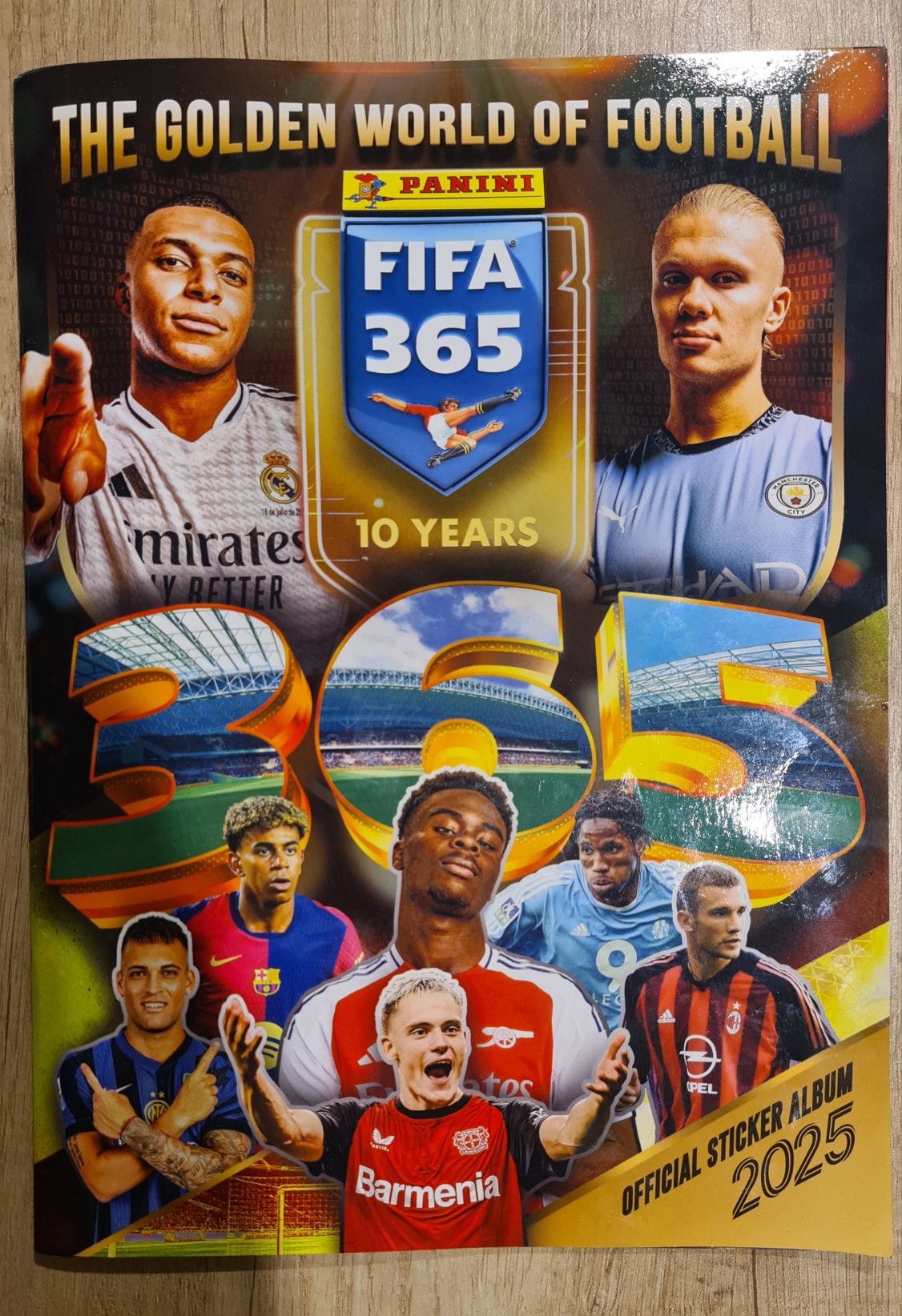 Альбом для наклейок Panini FIFA 365 2025 (10 Year) + 20 наклейок
