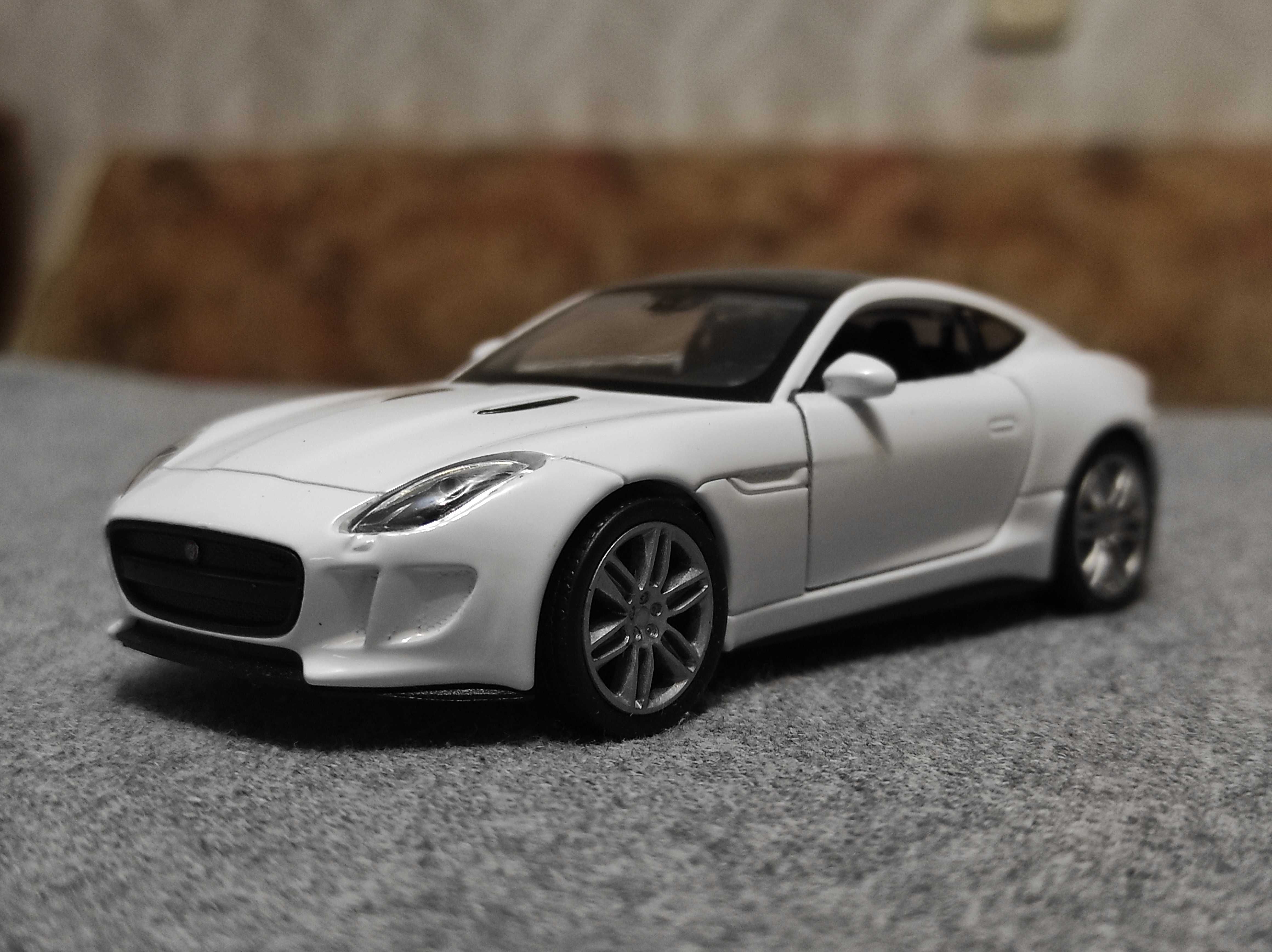 Машинка Jaguar F-Type Welly 1/36 Модель Ягуар