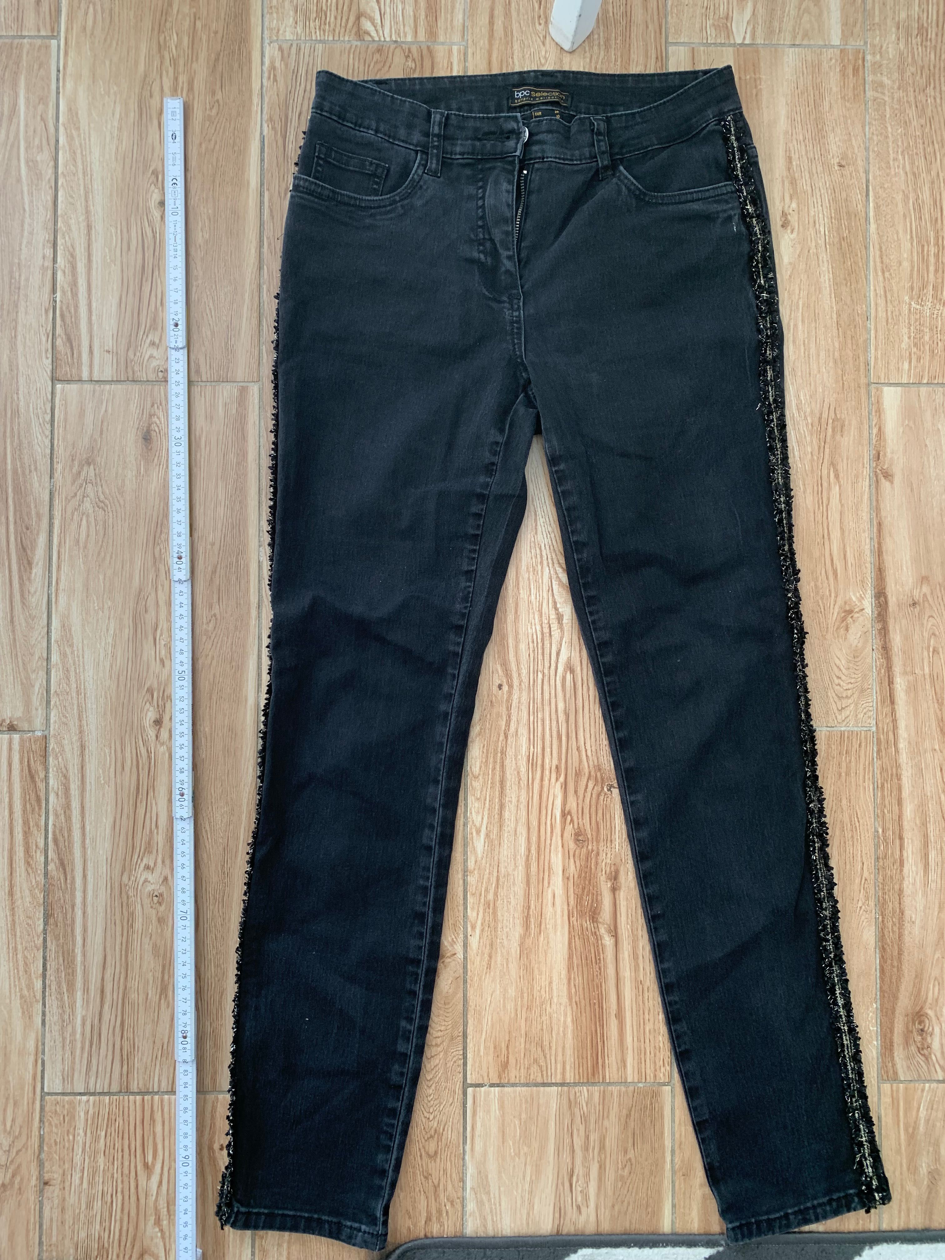 Czarne spodnie jeans 36