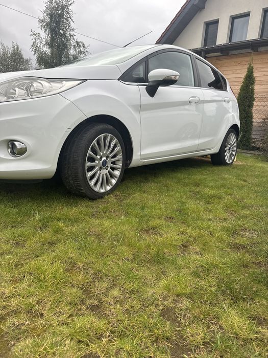 Ford fiesta 1.6 Diesel 2011 rok