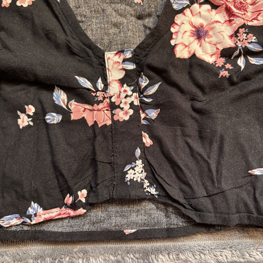 Czarny crop top H&M