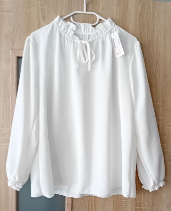 Sprzedam NOWĄ włoską damską bluzkę, rozm. 40/42