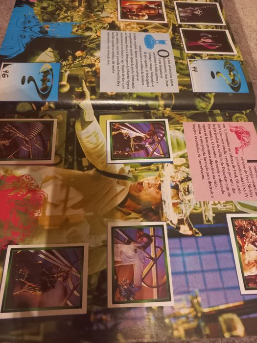 Caderneta Batman Forever incompleta