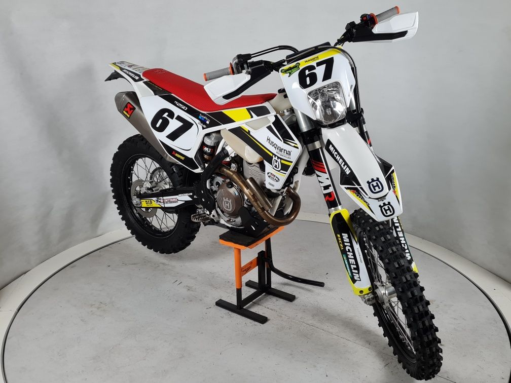 Husqvarna FE 250 Akrapovic ! 94 MTH ! 2019 ! ( excf 250 )