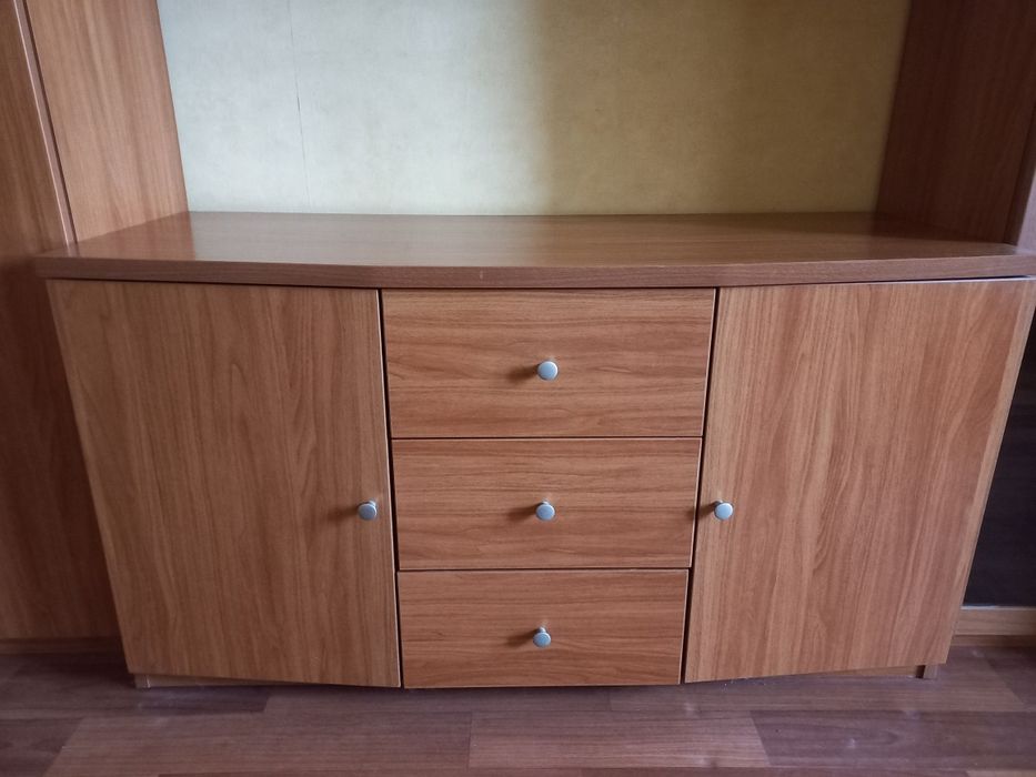 Продам  комод, трюмо,ящик для белья