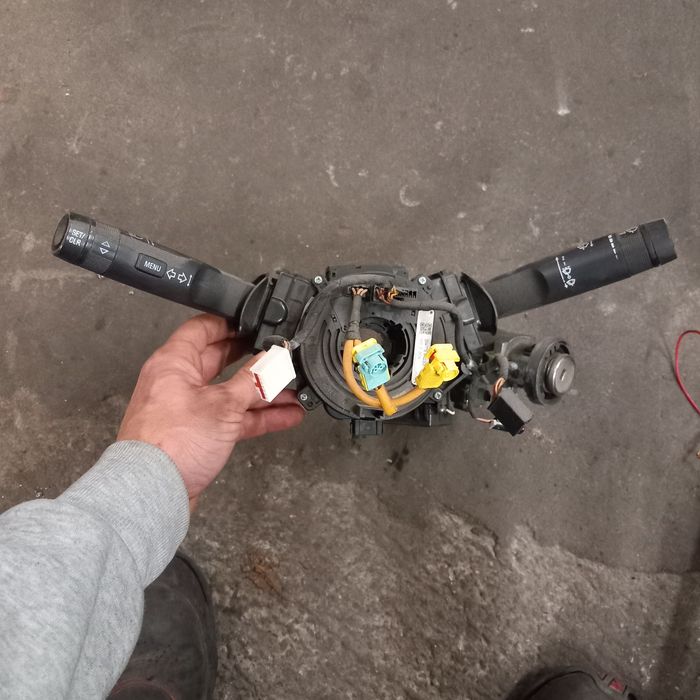 Przełącznik zespolony opel insignia