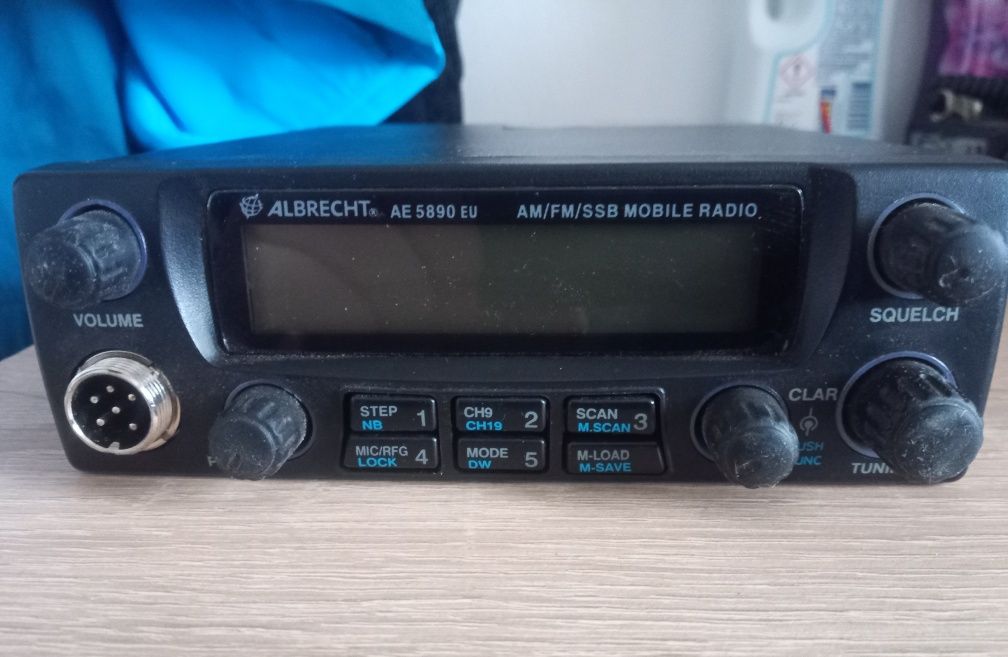 Albrecht AE-5890EU Radiotelefon radio cb