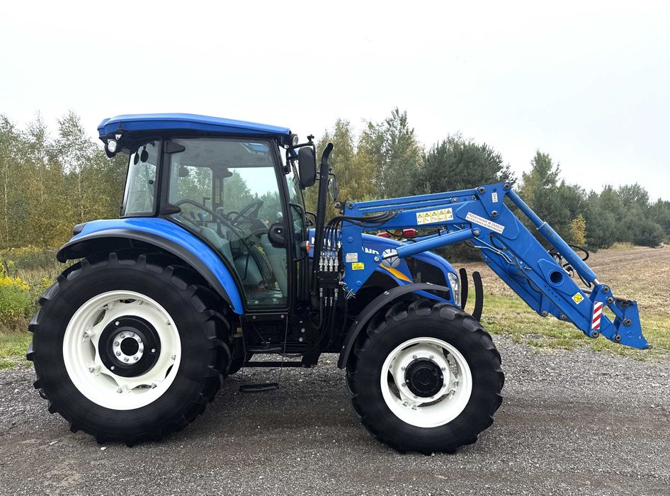 NEW HOLLAND TD5.85 z ładowaczem czołowym STAN BARDZO DOBRY farmall
