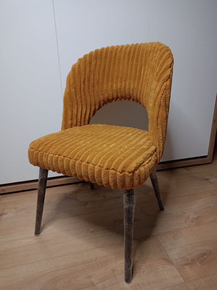 Krzesło,krzesła, hokery drewniane, do salonu ,loft, tapicerowane nowe