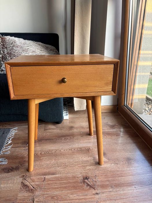 Stolik nocny HOKKSUND 1 szuflada naturalny dąb
