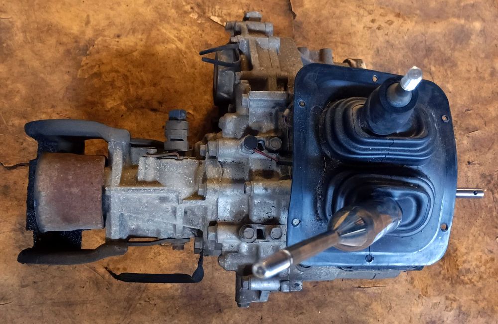 Роздатка L200, Pajero Sport, Pajero 2, Delica