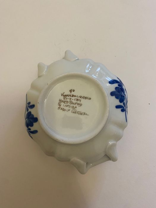 Molheira em louça tradicional de Viana do Castelo pintada a mão
