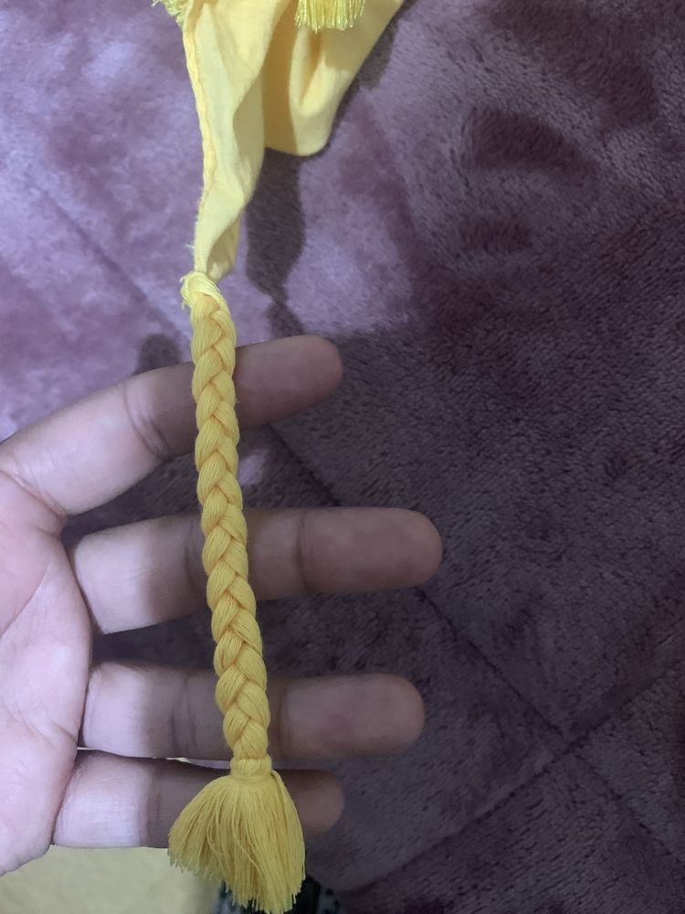 Lenço/écharpe “Biju” amarelo com mini-franjas