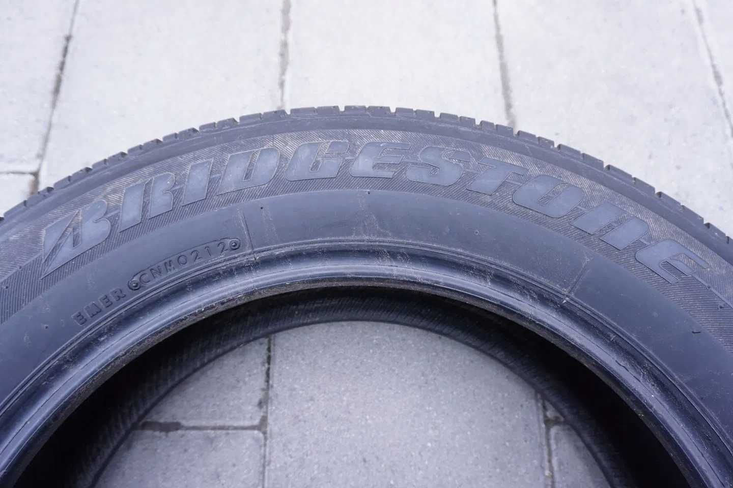 Opona Bridgestone Dueler H/P Sport 215/60/17 96H