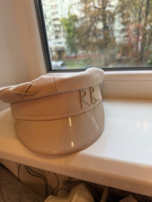 Продам кепку беж размер  м